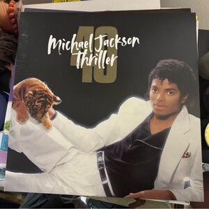 mj vinyl